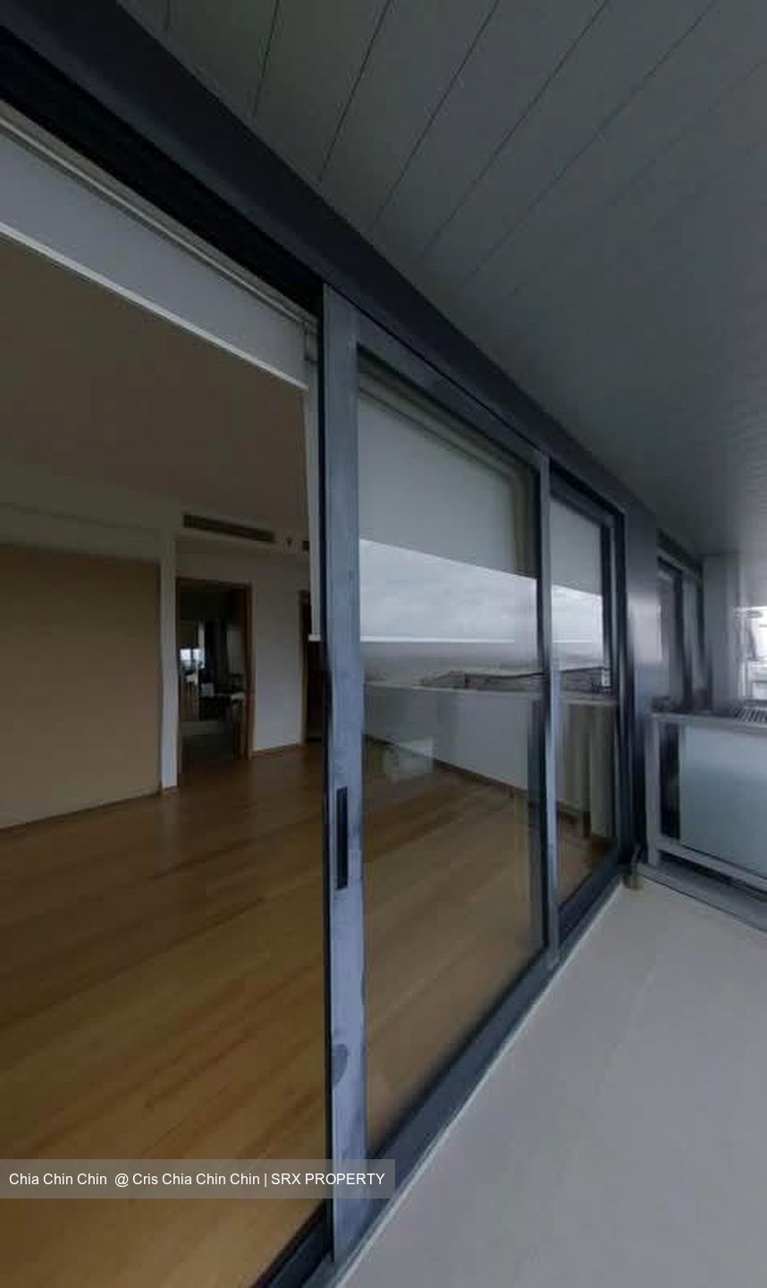 Marina Bay Residences (D1), Condominium #585500911